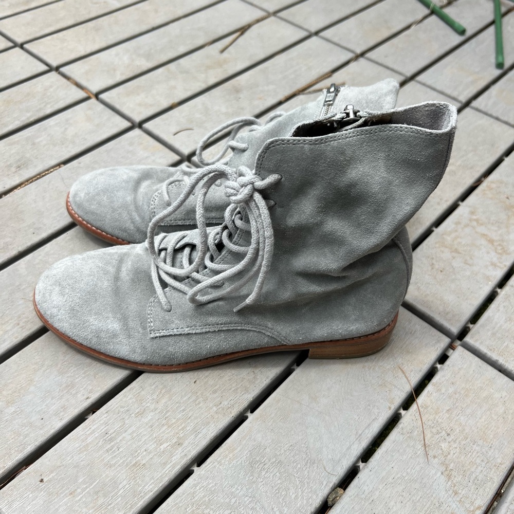 Gap Boots Women's Size 8 Grey Suede Lace Up Combat Boots Zip Closure City Preppy